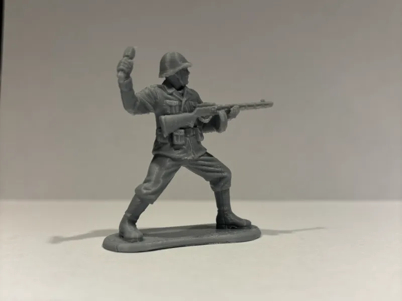 USSR ( SOVIET ) GRENADE THROWING SOLDIER WITH PPSH