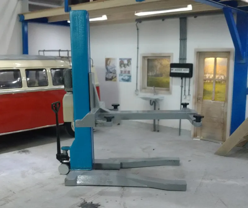single column lift for 1:18 car