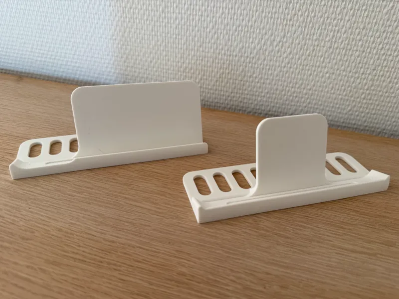 iPhone 17 Pro Vertical Stand - Wired StandBy