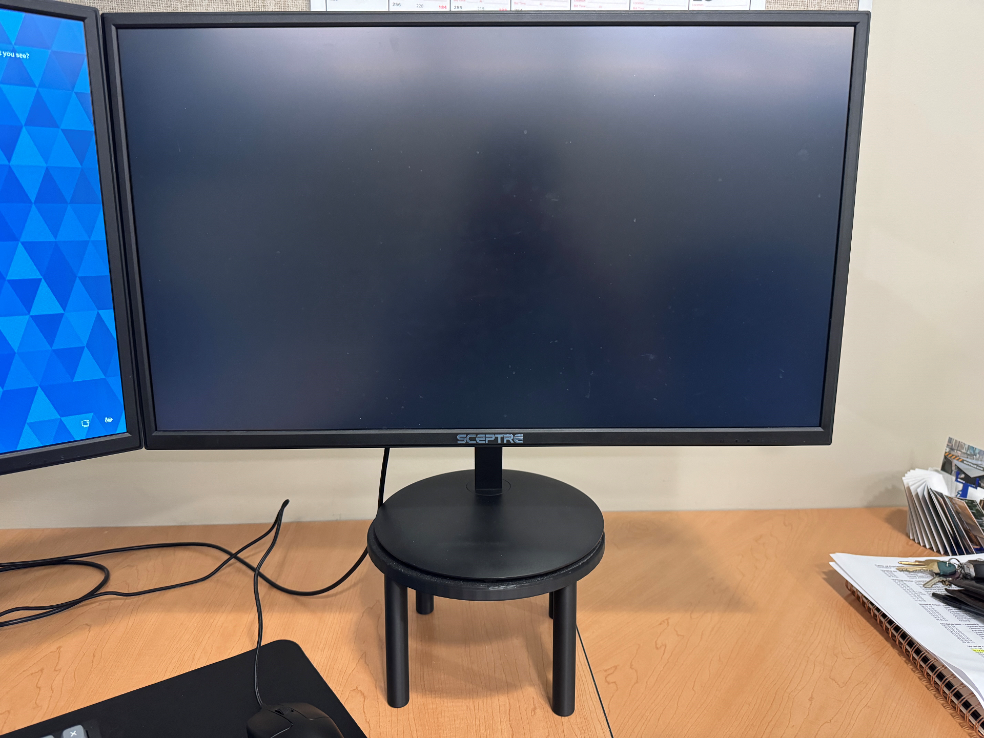 Monitor Riser / Stand – 9" Diameter x 5.5" Tall