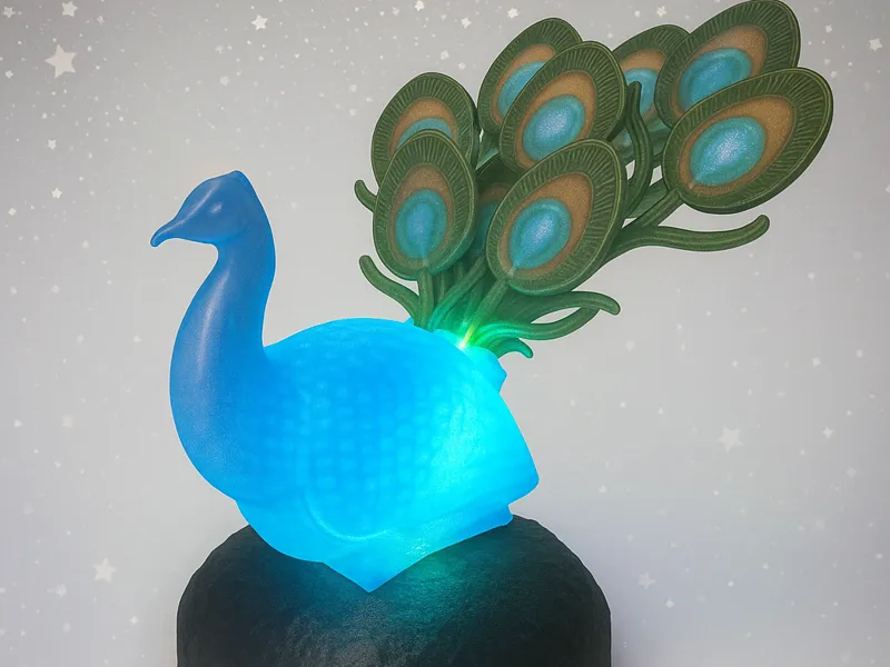 Elegant Peacock Lamp