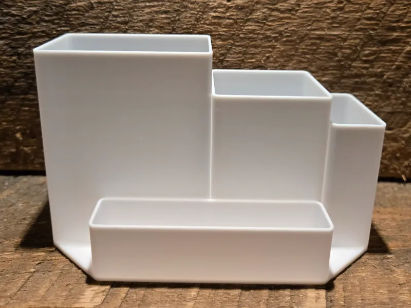 Organisateur de bureau et support de téléphone S24