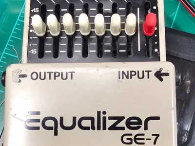 Boss GE7 Slider Knob w/ Factory Style Brim