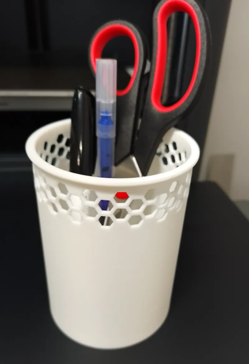 pen holder without support