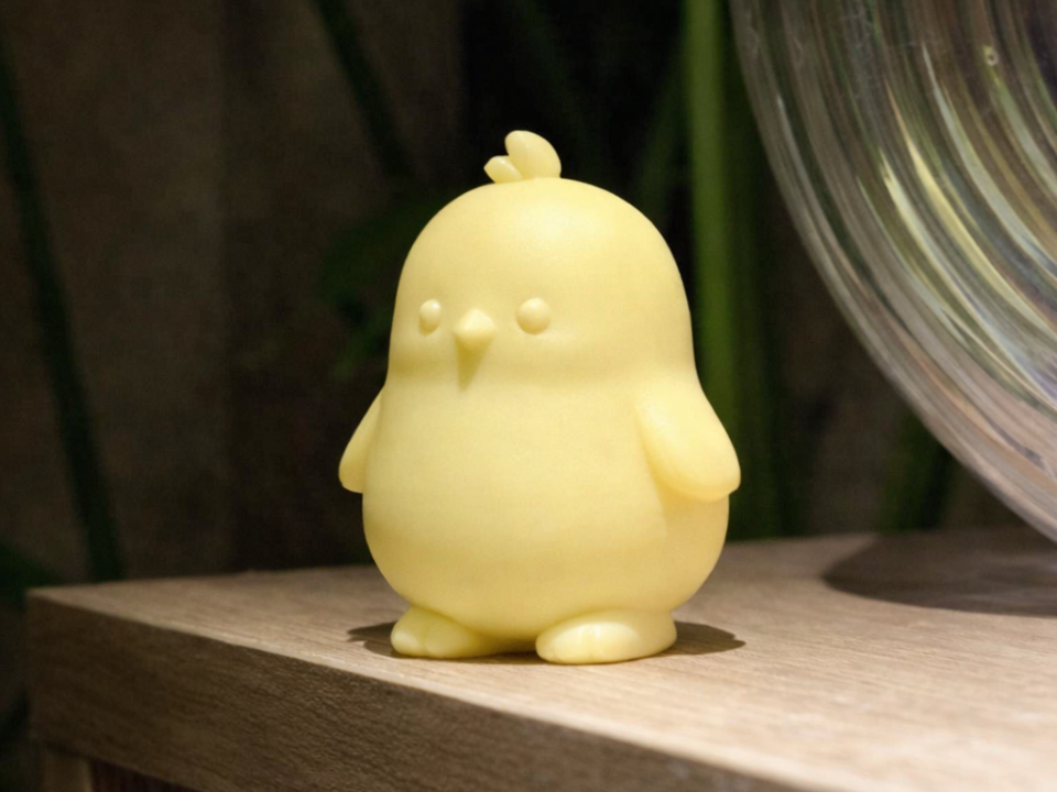 Cute Easter Chicken - Minimalist Spring Decoration