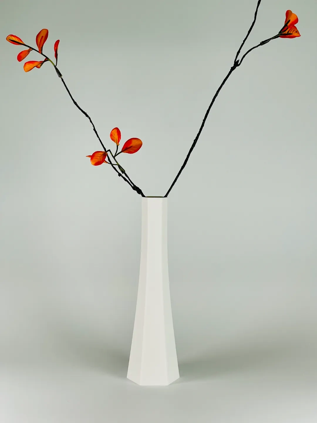 Miniatura 1 do modelo 3D 桌面花瓶/六棱瓶/禅意/‌侘寂