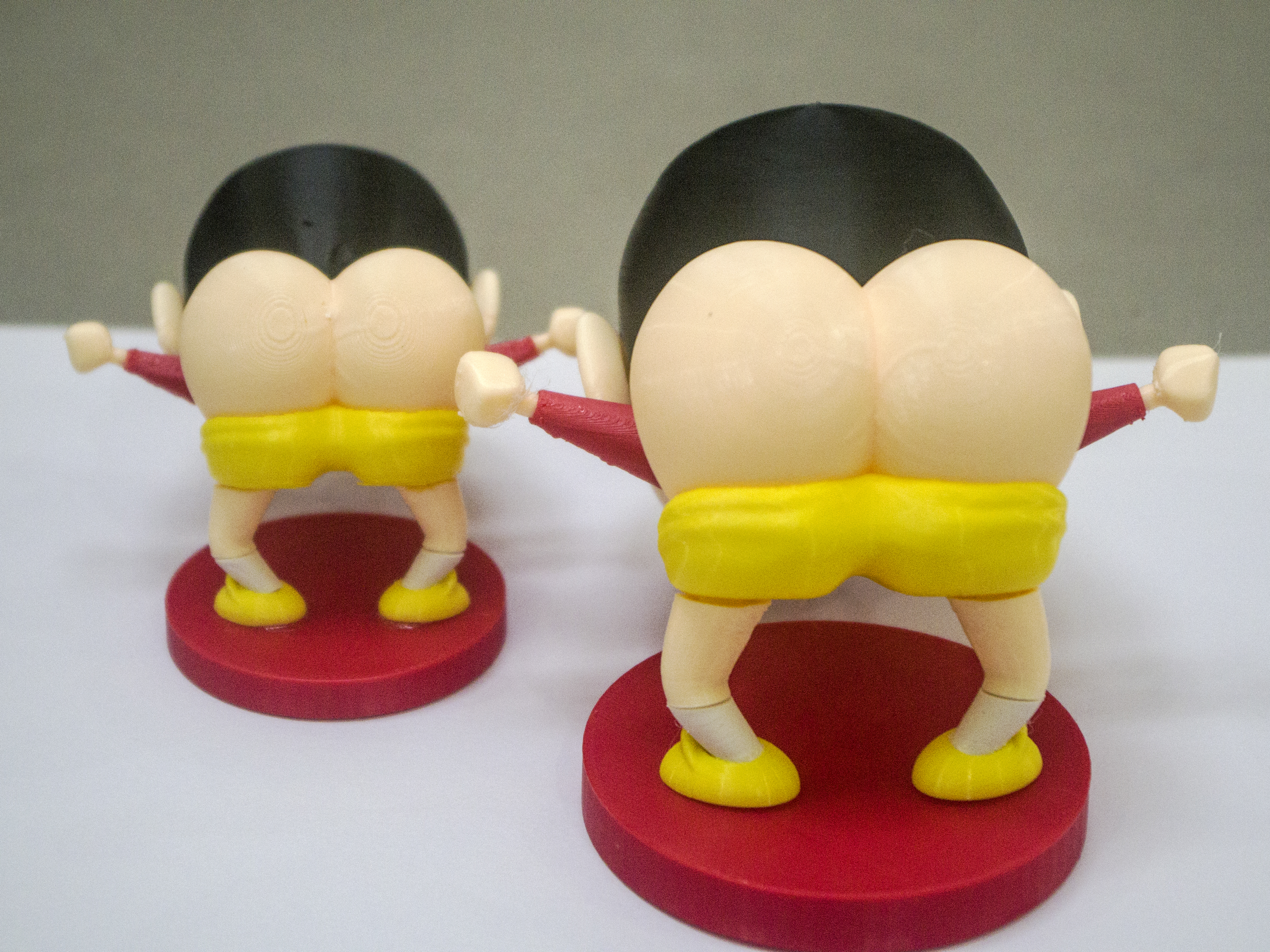 Miniatura 3 do modelo 3D 蜡笔小新露屁屁外星人恶搞摆件无需ams/ams钥匙挂件