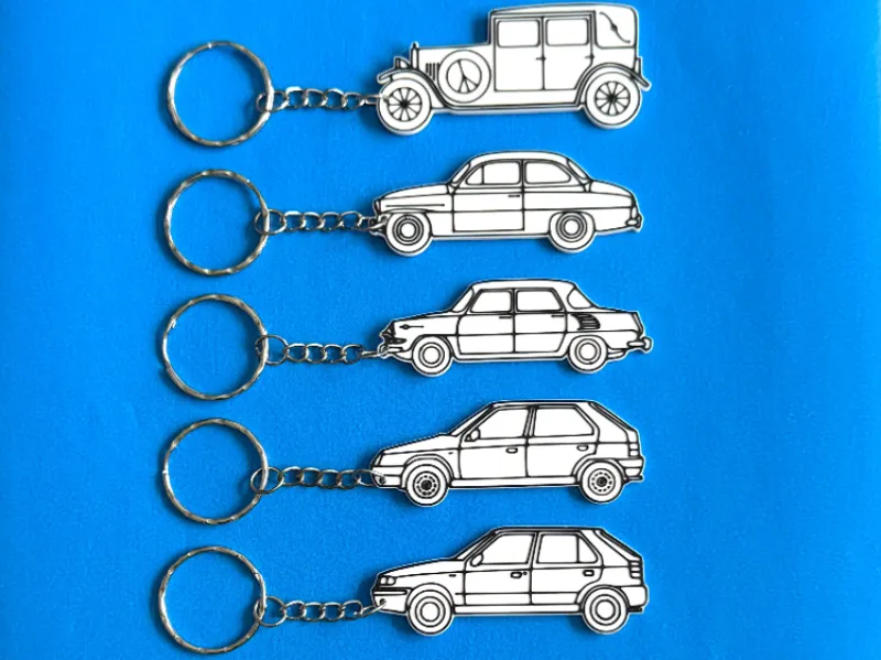 Škoda old cars - keychain