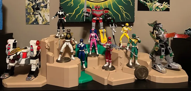 Mountain Terrain action figure stand / display