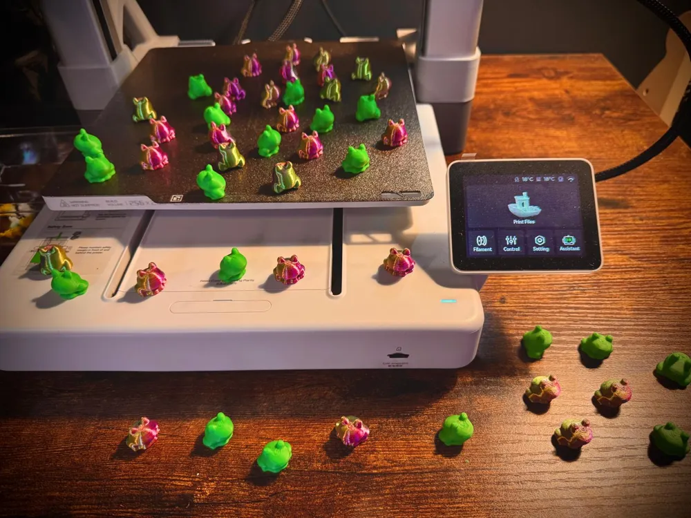 Tiny Frog – No Supports Needed - Cute mini easy - Free 3D Print Model ...