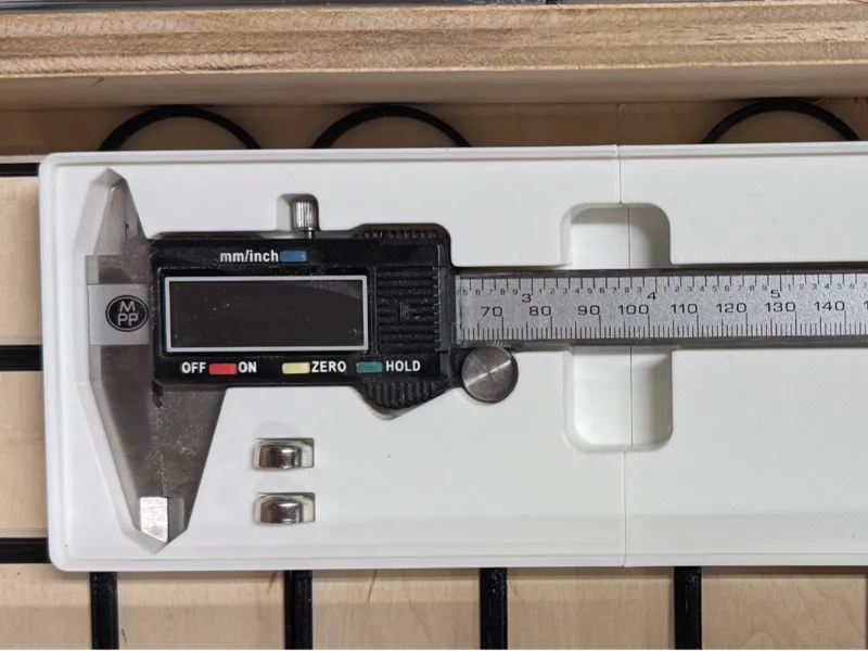 Gridfinity Digital Caliper Tray with Battery Slots
