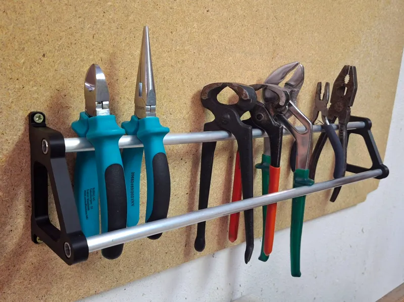 Pliers rack - Wall mounted