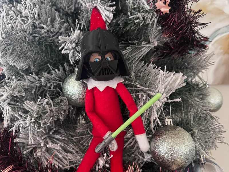 Elf on the Shelf – Darth Vader Helmet