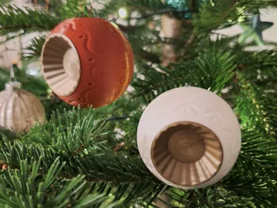 Christmas tree ornament reflector ball reflective ball