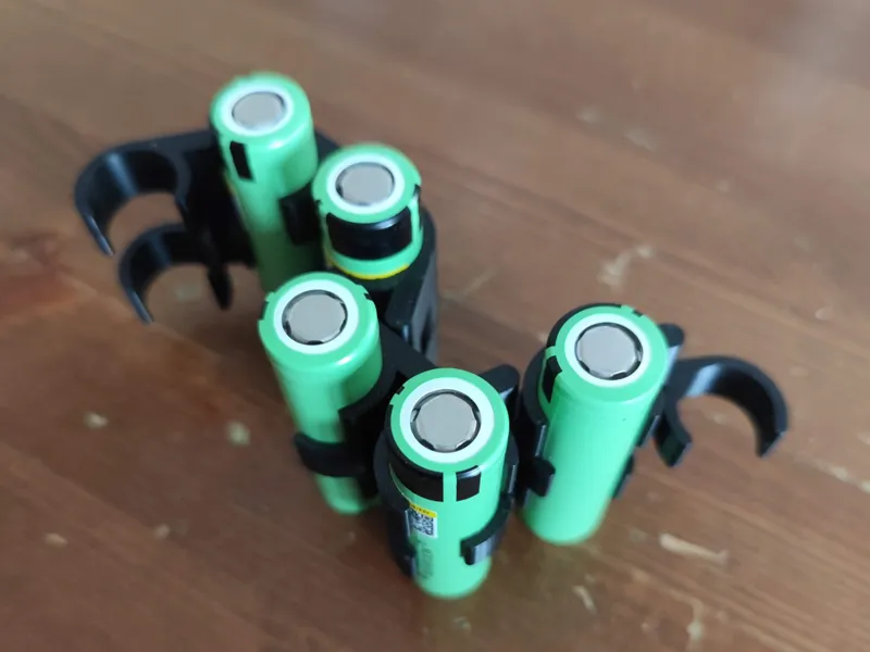 18650 BATTERY CHAIN "BULLET CHAIN STYLE"