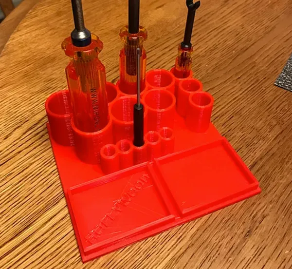 https://makerworld.bblmw.com/makerworld/model/US185e115c02dda9/design/2023-12-12_68da474214aa5.png