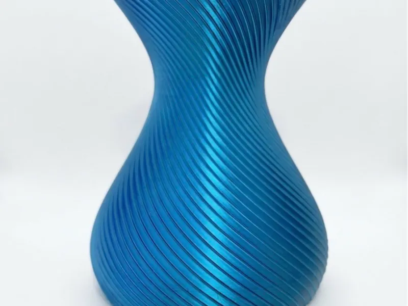 minimalistic vase