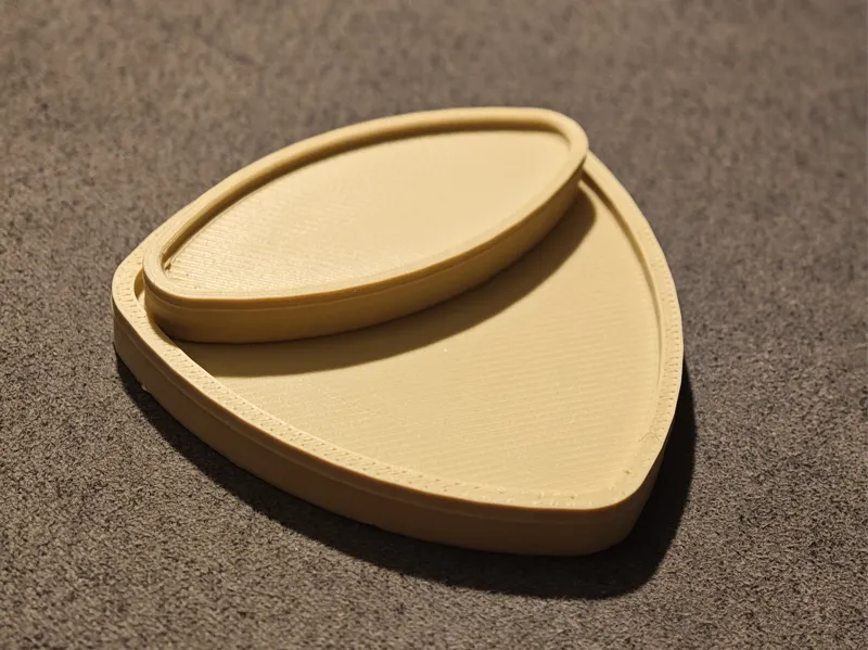 Triangular Slider Fidget (with magnets)
