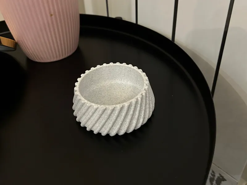 Small vase 7cm (stop candle wax on tables)
