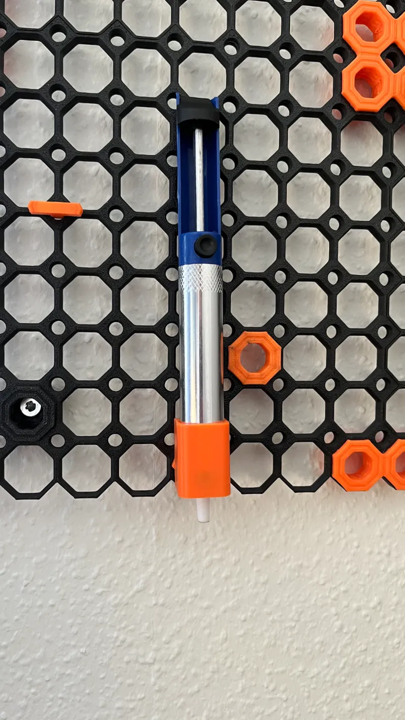 Desolder pump holder