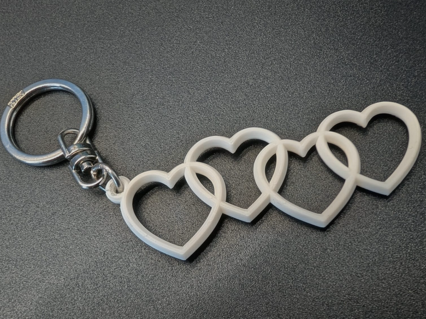 Keychain Hearts – 4 Interlinked Hearts Pendant