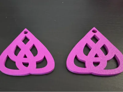 Tear Drop Pattern Earrings