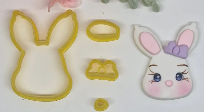 Bunny face with bow