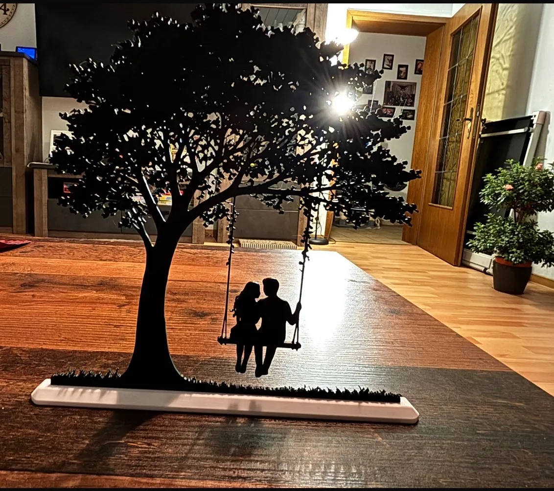 Spring Swing – Couple Silhouette view 3
