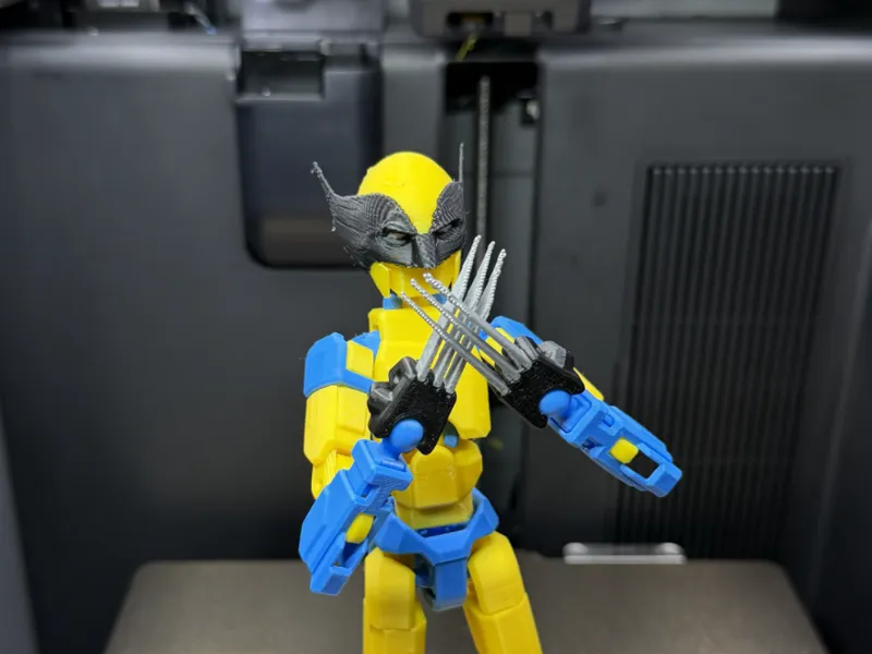 wolverine claws - dummy 13