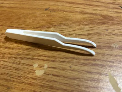Tweezers