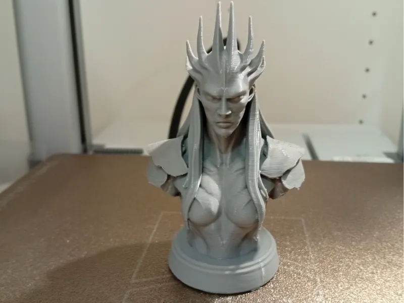 Busto Reina Kaiju –  criatura mítica