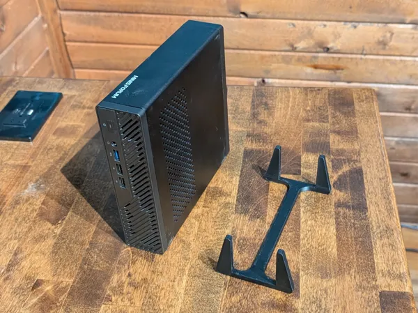 Support vertical pour Minisforum MS-01