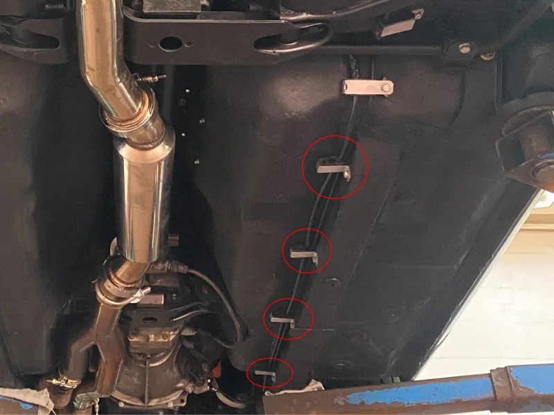 Datsun S30 280z Rubber Insulator Brake Fuel Line 4