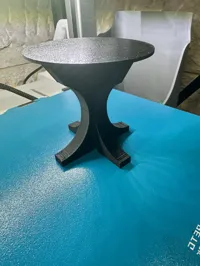 Table — photo 3