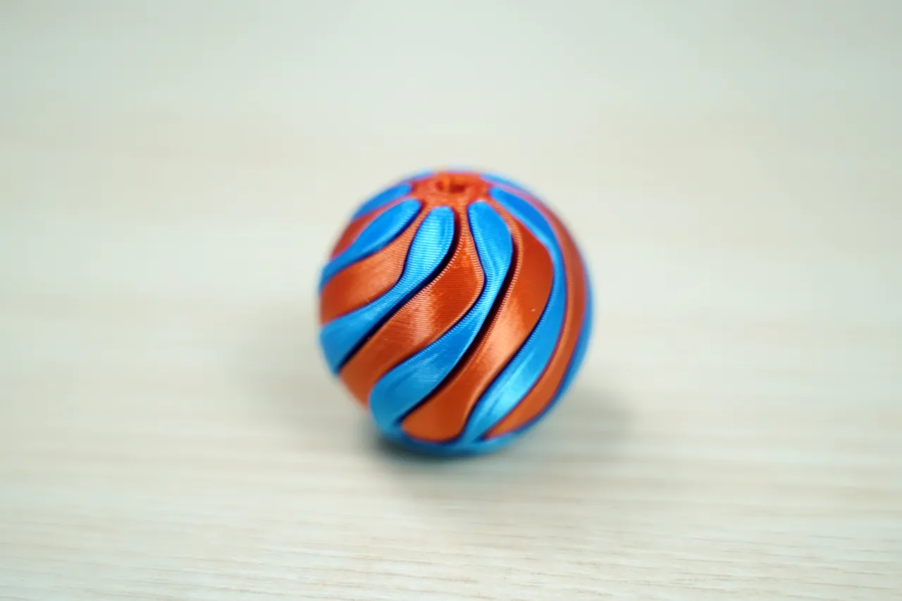 Vortex spheres merging into one / Fidget balls view 2