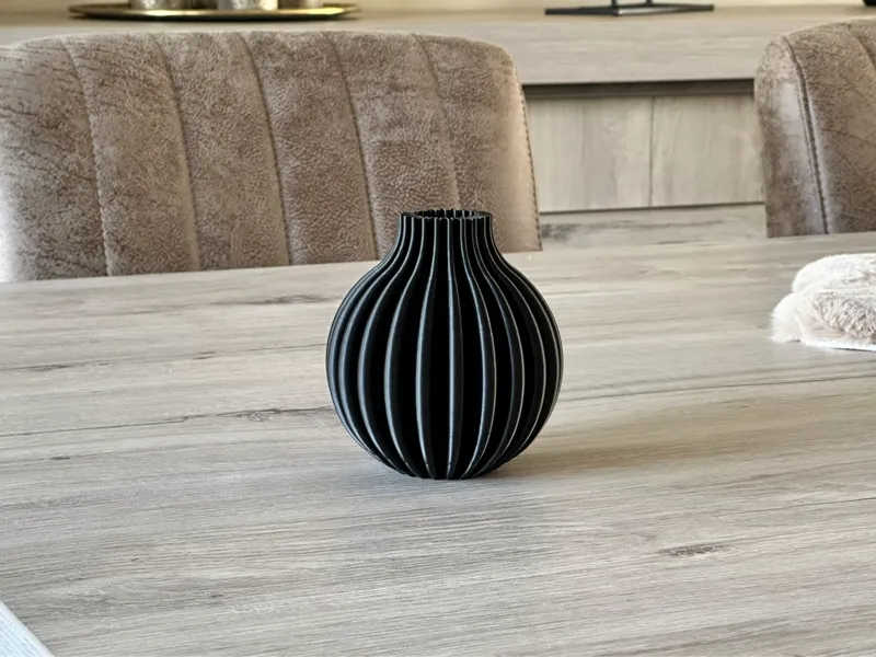 Vase ribbed sphere nr.1