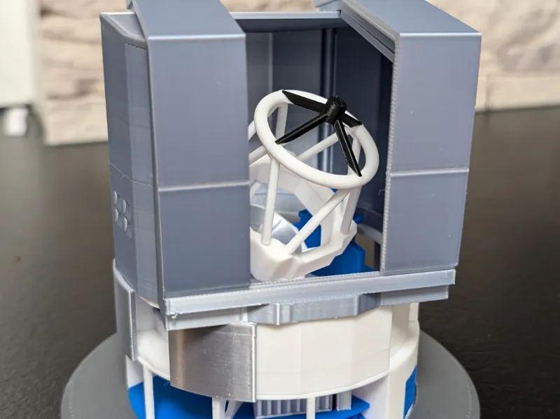 VLT (very large telescope) from ESO cero paranal