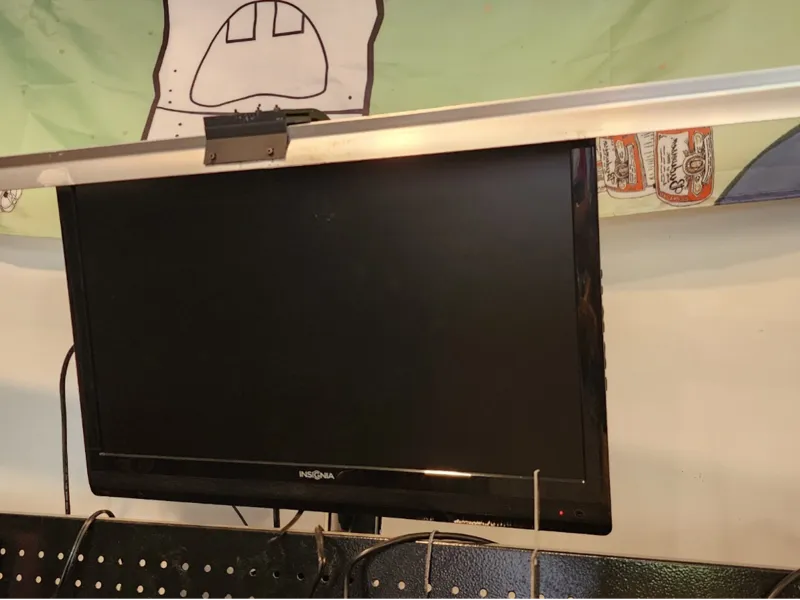 Performax TV light mount