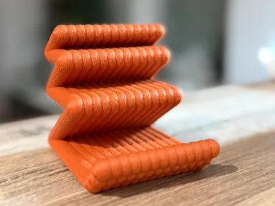 zig-zag phone holder
