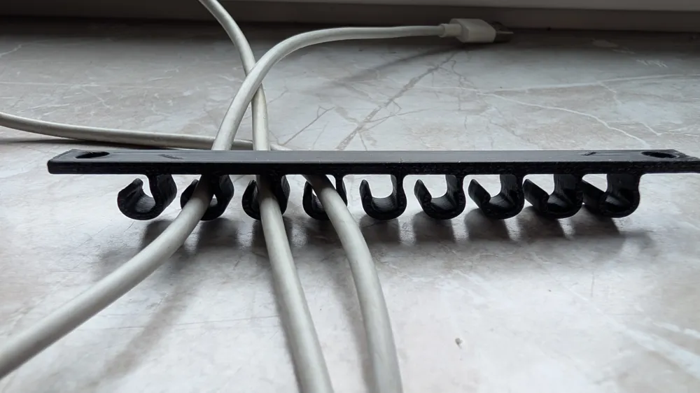 Usb Cable Guide.pdf USB cable Guide - Free 3D Print Model - MakerWorld