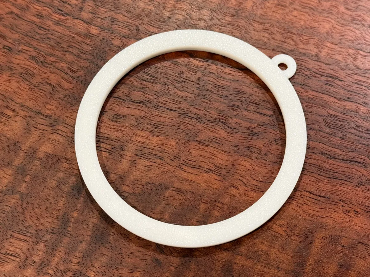 Circular Photo Ornament - Free 3D Print Model - MakerWorld