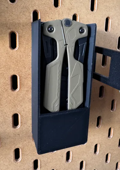 Leatherman OHT Ikea Skadis mount