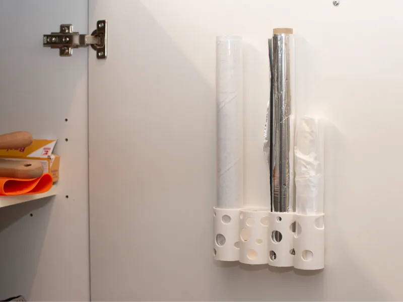 Kitchen roll holder