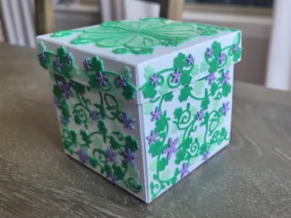 Decorative Foldable Shamrock Themed Gift Box