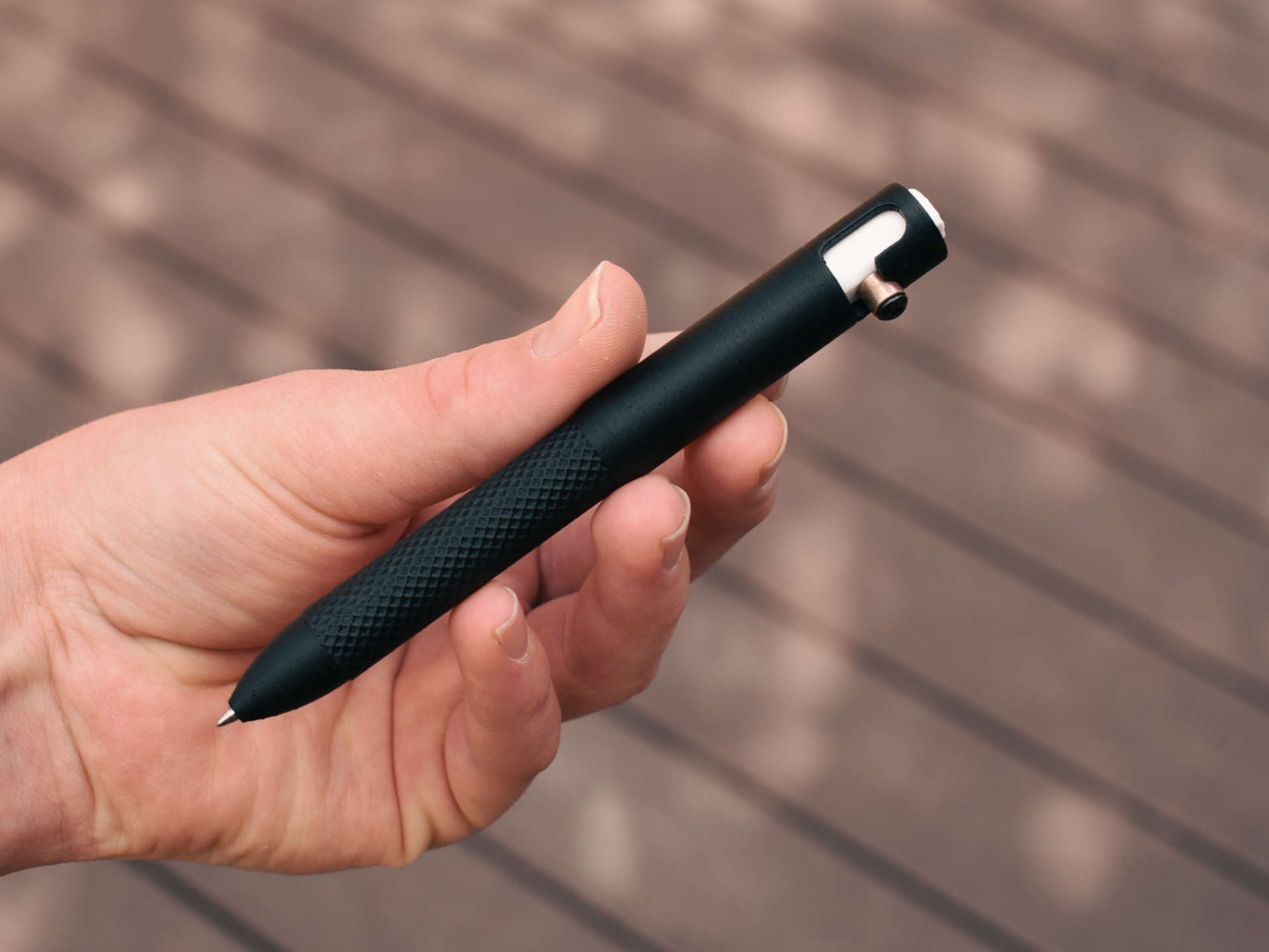 Minimal bolt action pen, (G2 + S-Gel) Strong.