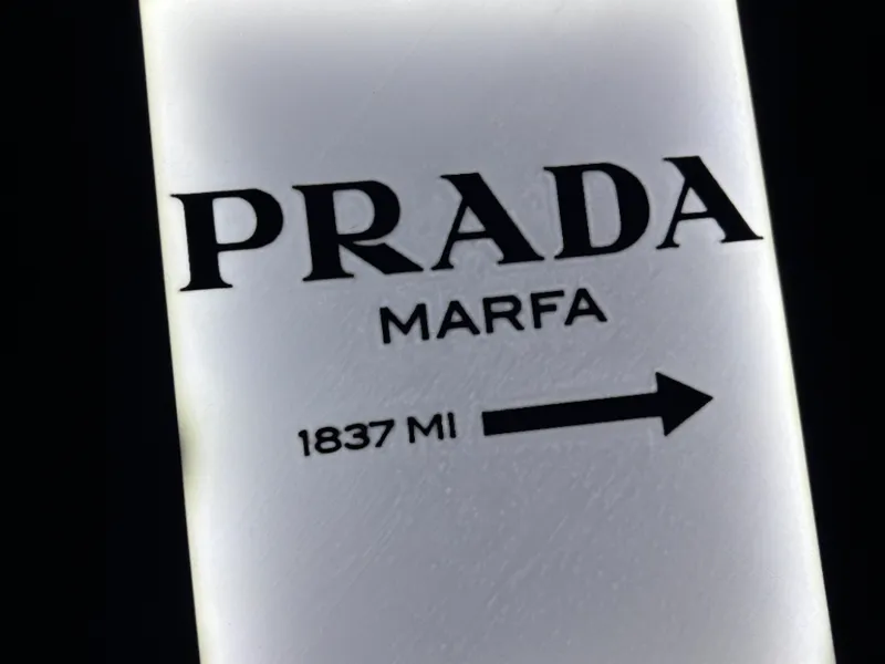 Prada Marfa Lampe 