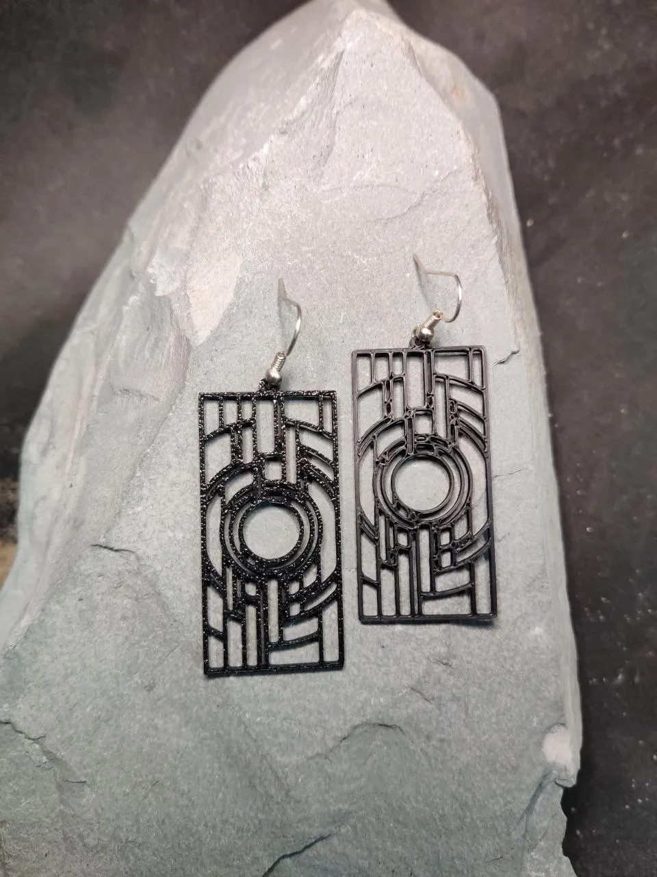 Circle & Bars — Geometric Lines Earring view 4