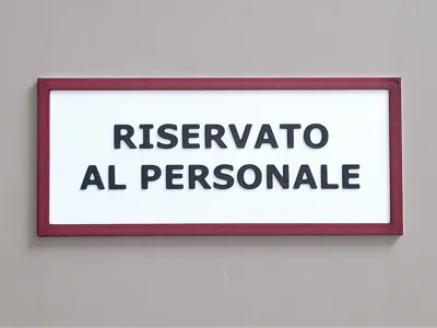 staff only - simple sign - 15x6cm