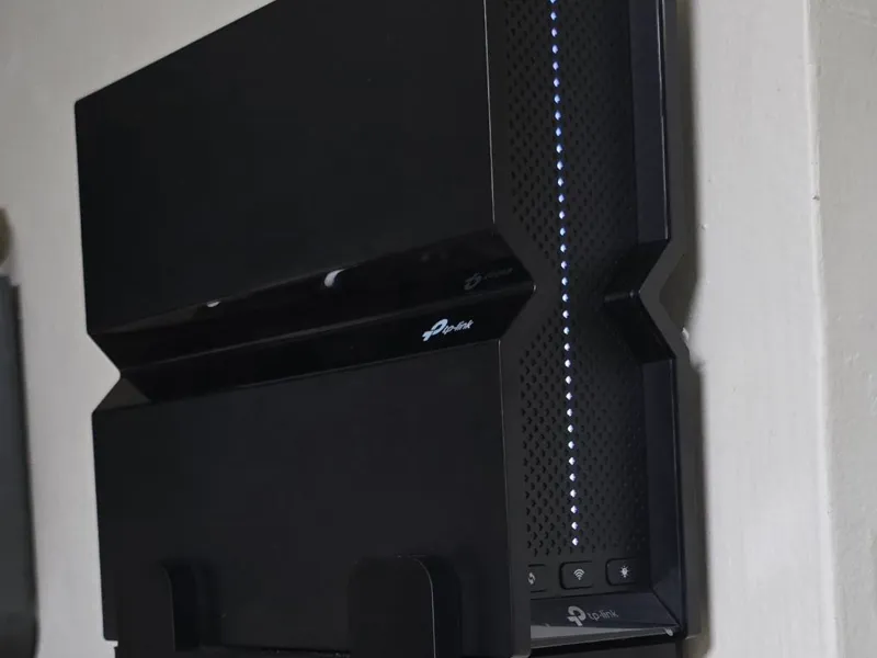 Wall Mount Bracket for TP-Link BE550 Router