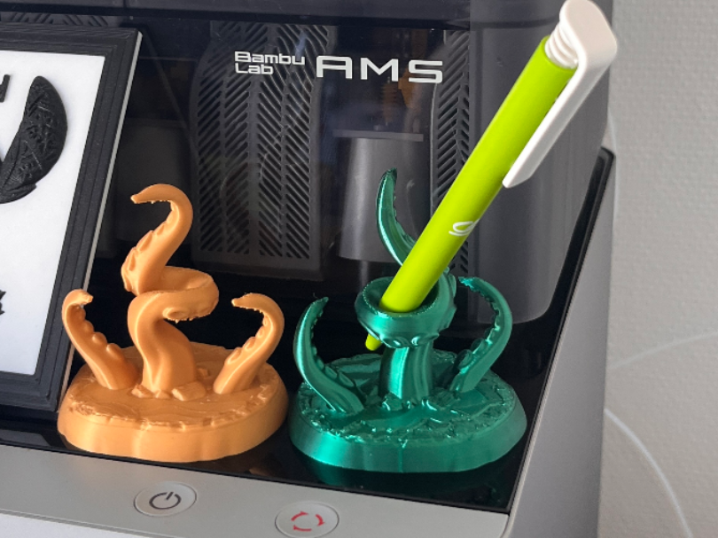 Tentacle Pen Holder – Fantasy Desk Organizer